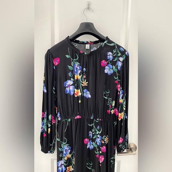 Old Navy Floral Dress - Picture 2 of 4